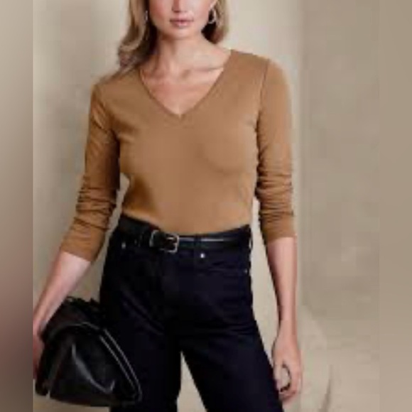 INC International Concepts Tan Fitted Vneck long sleeve women's Blouse Medium - Picture 1 of 10